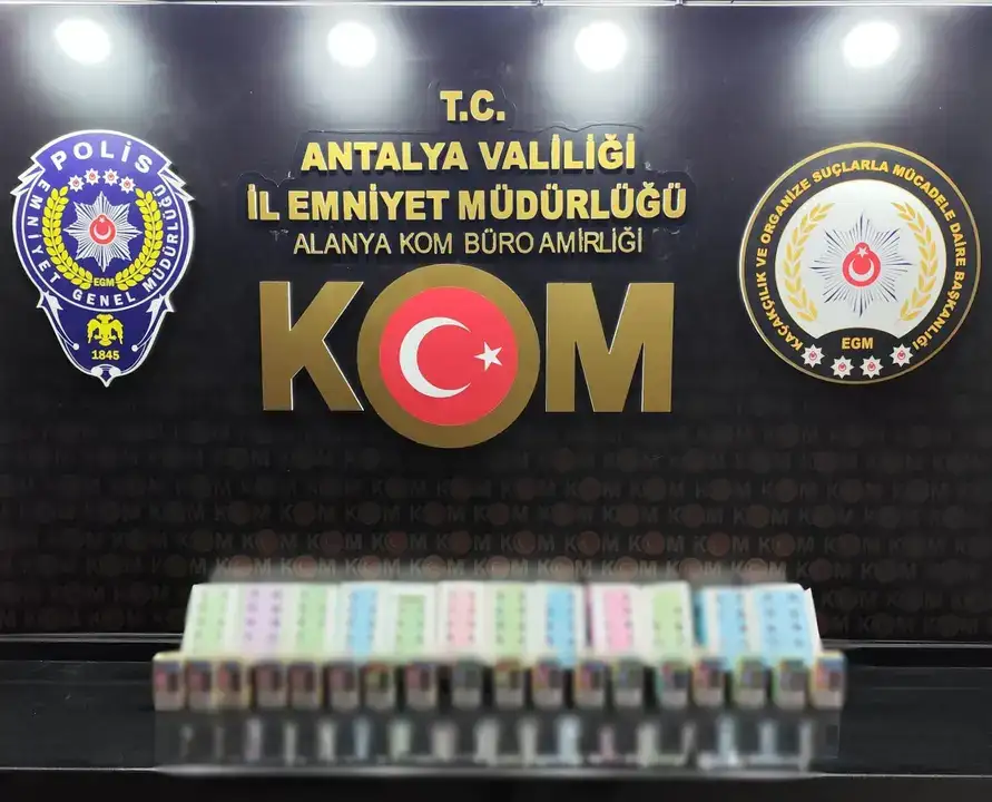 Tarihi Eserden Papağanlara Antalya’da Kaçakçılara Darbe 11